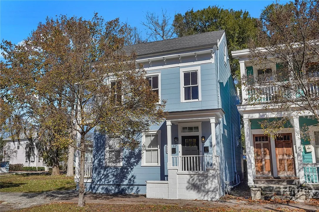 2 bed, 1.0 bath, 900 sqft, $1,850 — Photo 1
