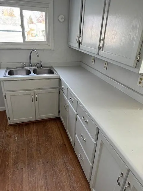 2 bed, 1032 sqft, $1,350 — Photo 2