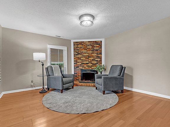 5th image of 2792 Kate Bond Rd