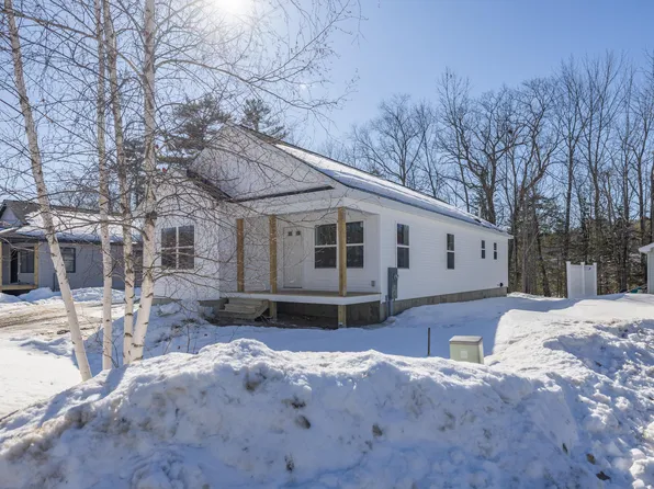 17 Streamside Drive, Auburn, ME 04210