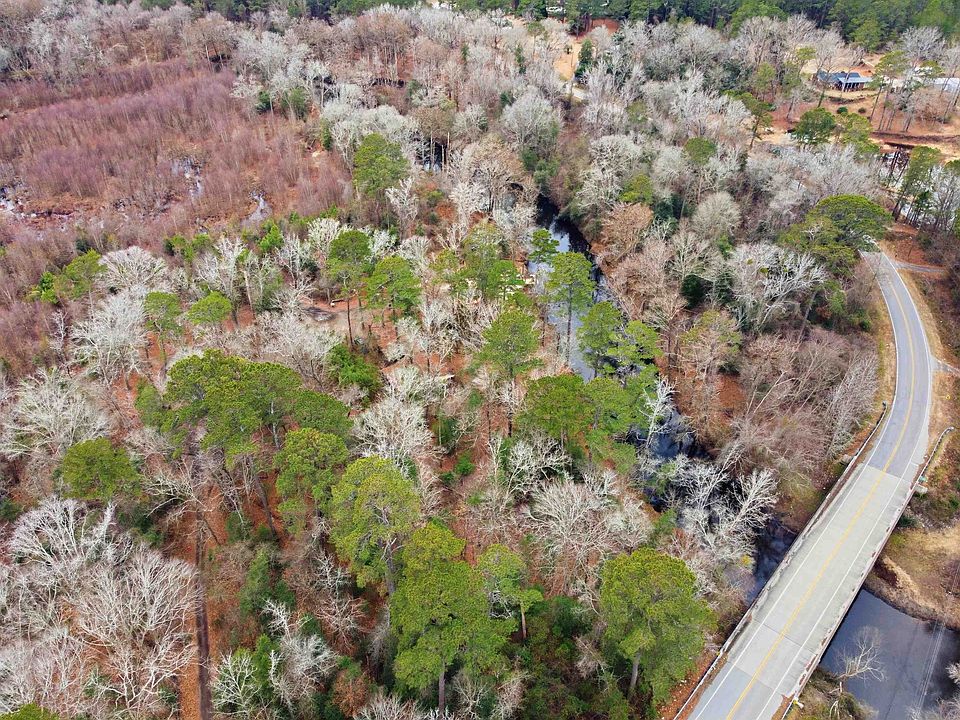 1st image of 2512 W Black Creek Rd.