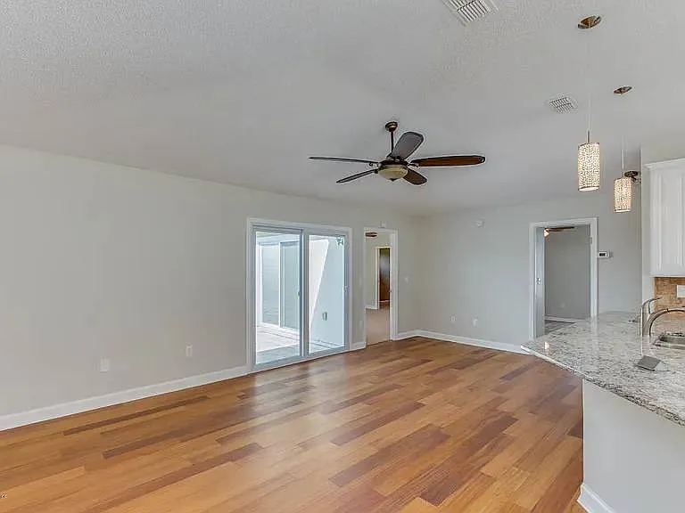 1710 Ashwood Cir — Photo 8