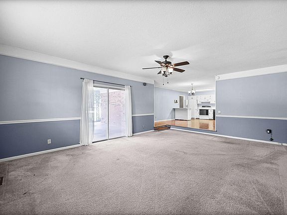 4th image of 301 Donna Dr