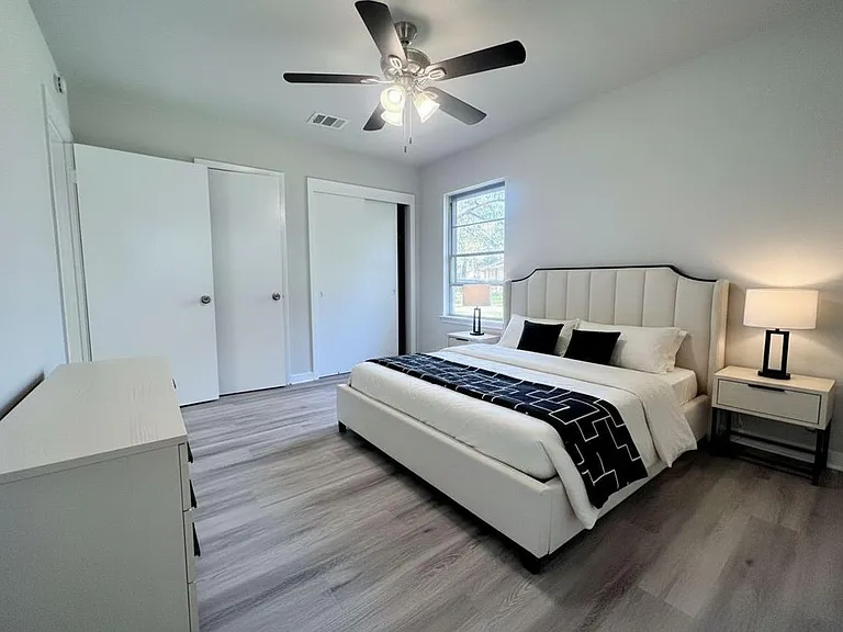 5901 Bretshire Dr — Photo 5