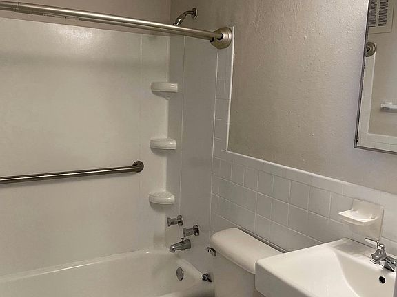 5th image of 5092 Waterman Blvd #2-A