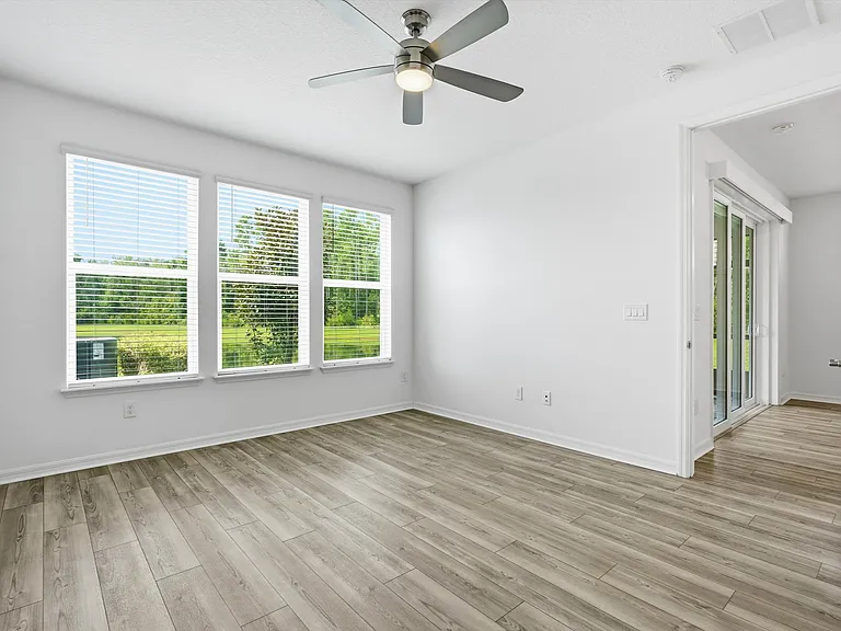 141 Wheatfield Ave — Photo 10
