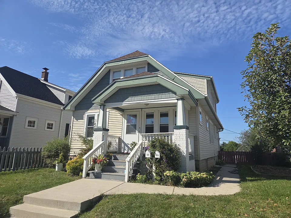 420 Marquette Ave #1/2