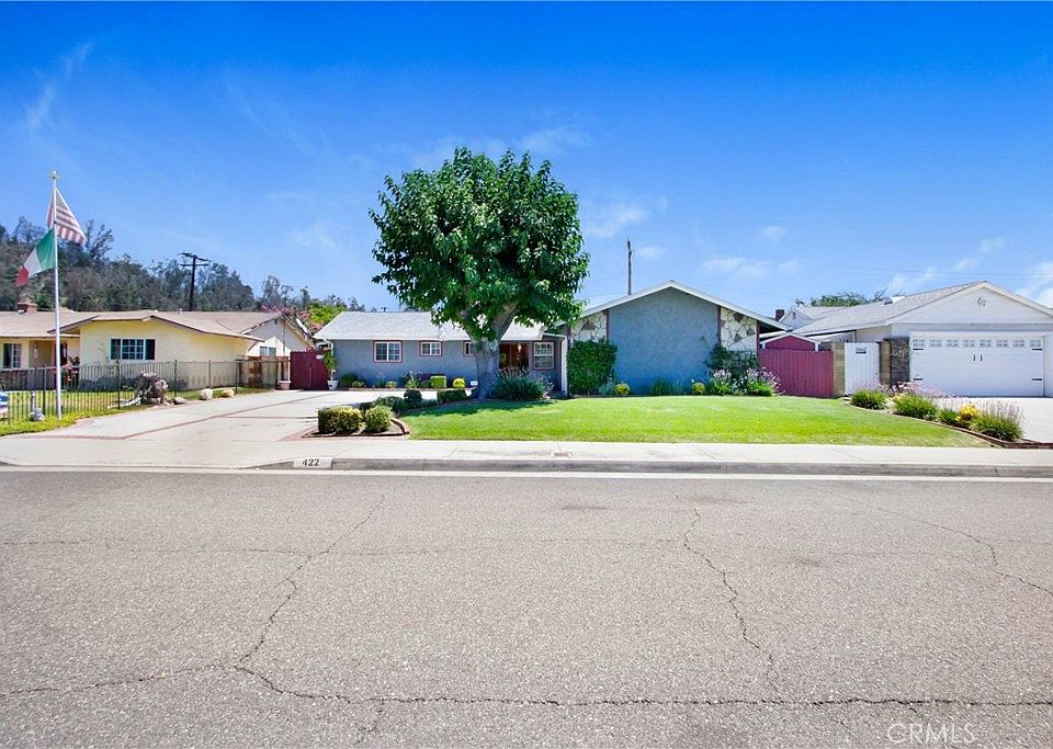 1st image of 422 Ferrero Ln