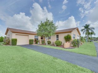 7336 Pineforest Cir, Lake Worth, FL 33467