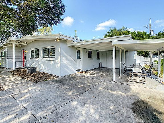 4th image of 2328 Mulbry Dr