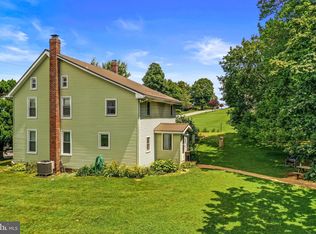 4388 Rinely Rd, Stewartstown, PA 17363