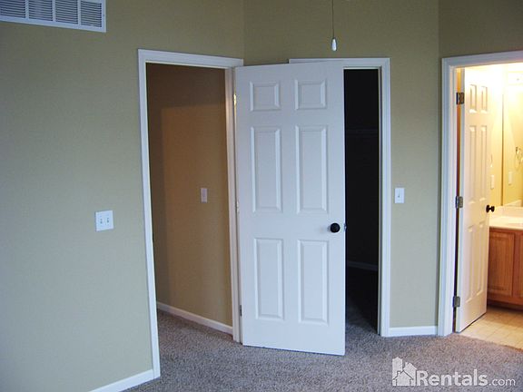 4th image of 3019 Devonshire Dr