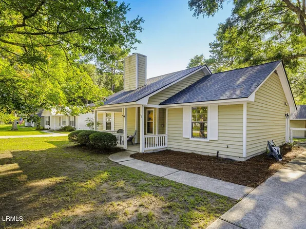 12 Robin Way, Beaufort, SC 29907
