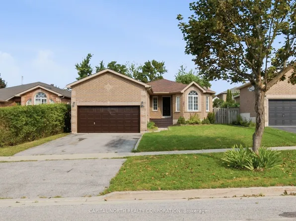 126 Marsellus Dr, Barrie, ON L4N 0E1