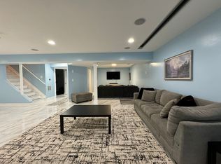 6164 Deer Ridge Trl, Springfield, VA 22150