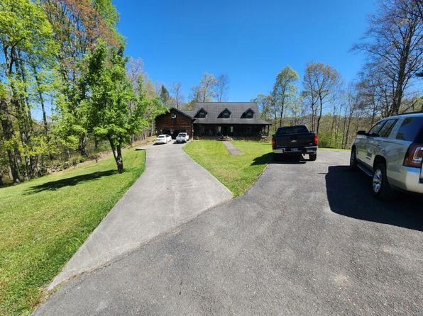 639 Dream Farm Rd, Birchleaf, VA 24220