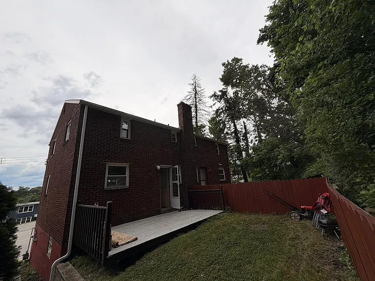 422 Brookline Blvd — Photo 10