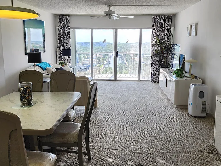299 N Riverside Dr #1006 — Photo 6