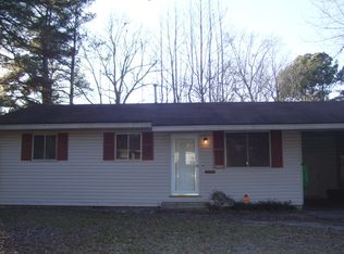 702 S Gabbert St, Monticello, AR 71655