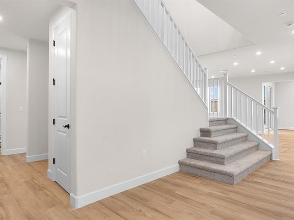 4th image of 2125 Vermentino Street
