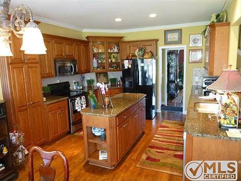 5th image of 5000 Evanston Way