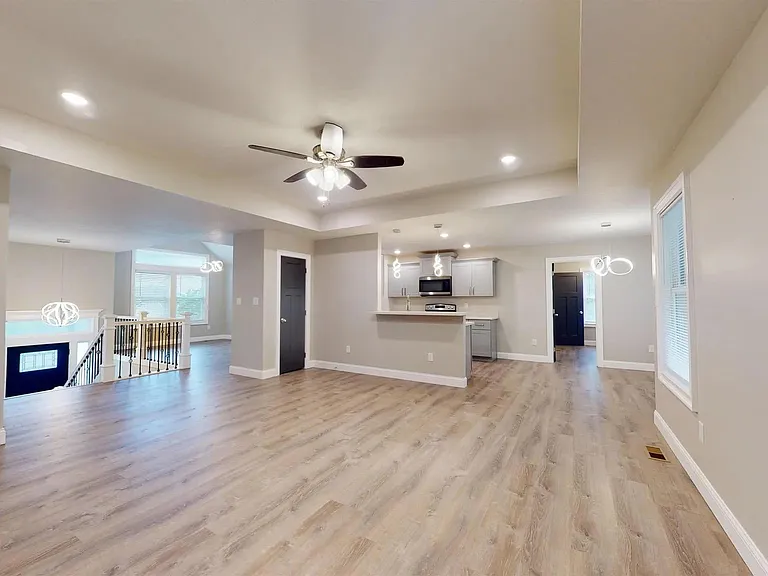 3755 SW Summerfield Dr — Photo 6