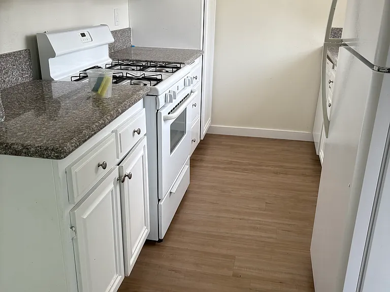 14116 Tiara St #5 — Photo 8