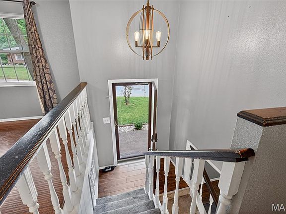 5th image of 819 Odus Dr