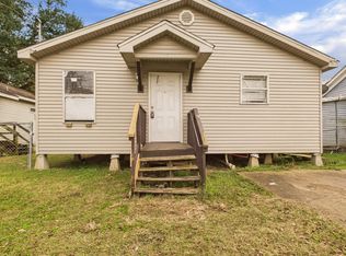 615 Walker Rd, Lafayette, LA 70506
