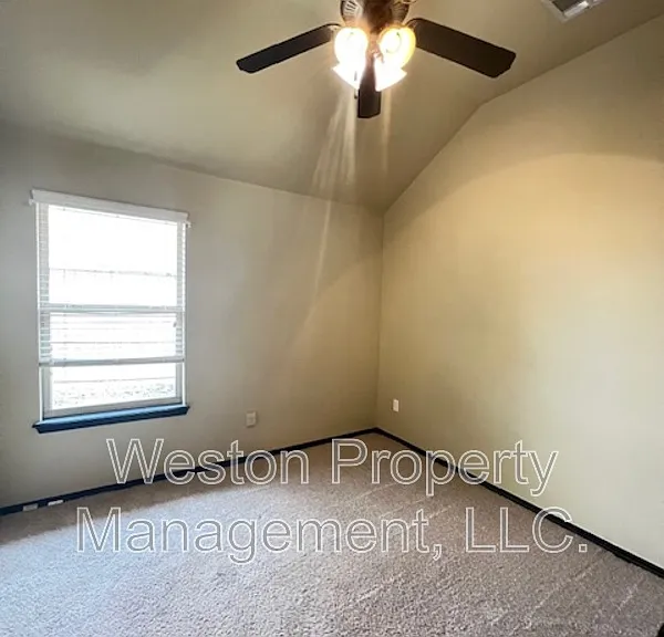19136 Cottonwood Ct — Photo 9