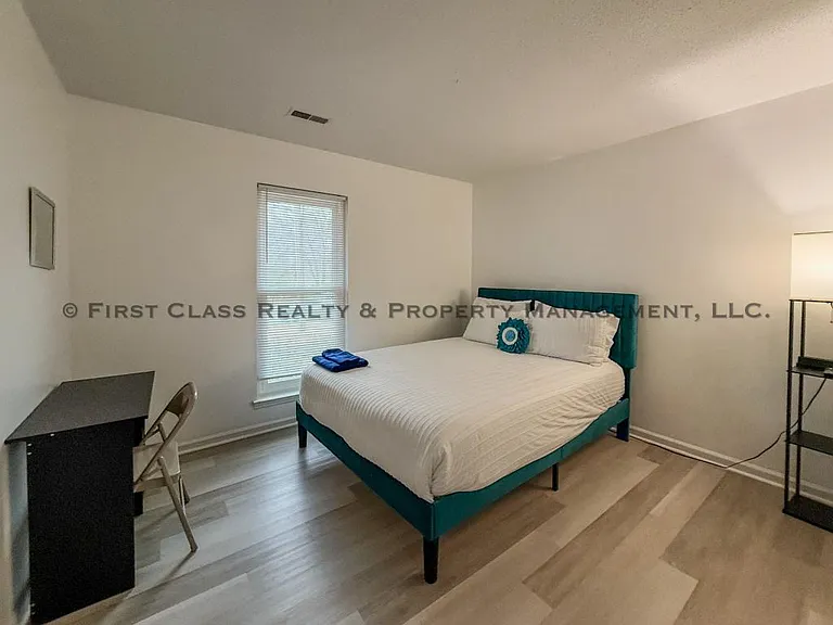 5819 Woodrock Ct — Photo 20