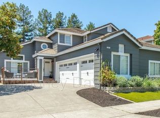 557 Almanor St, Petaluma, CA 94954