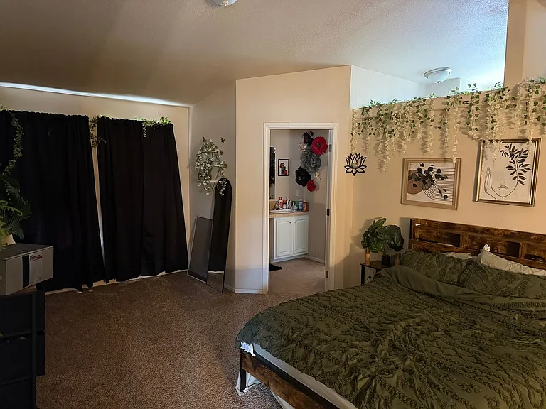 8390 E Neptune Dr — Photo 2