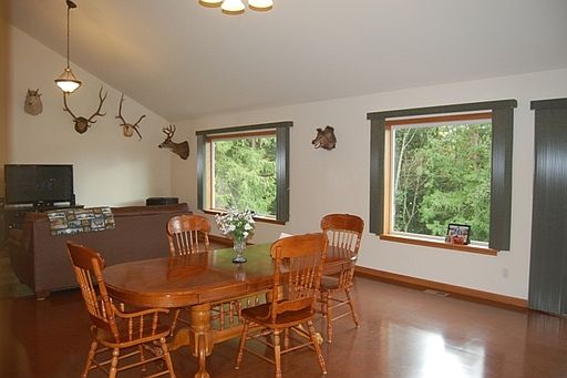 2nd image of 2418 Lake Forest Dr