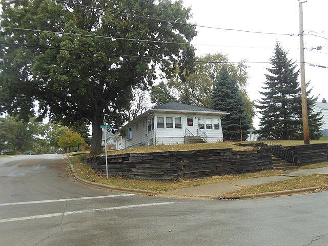 2nd image of 1229 Belleview Ave