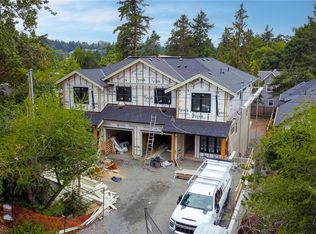 3942 Telegraph Bay Rd #A, Saanich, BC V8N4H7