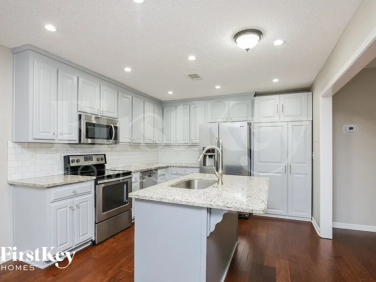 1581 Brush Creek Dr — Photo 6