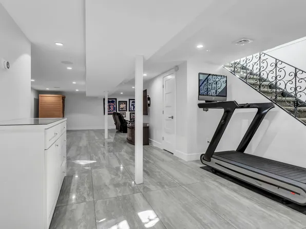 14-63 Burton Street image 27 of 35