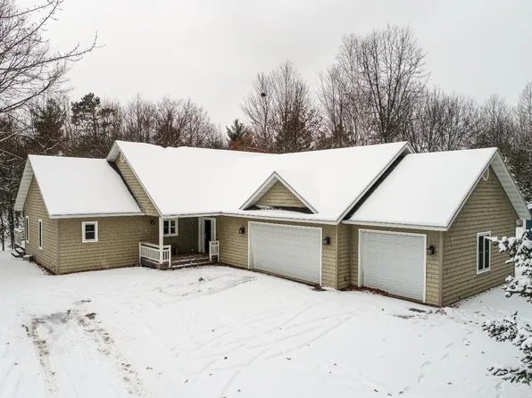 8522 Oak Park Cir, Minocqua, WI 54548
