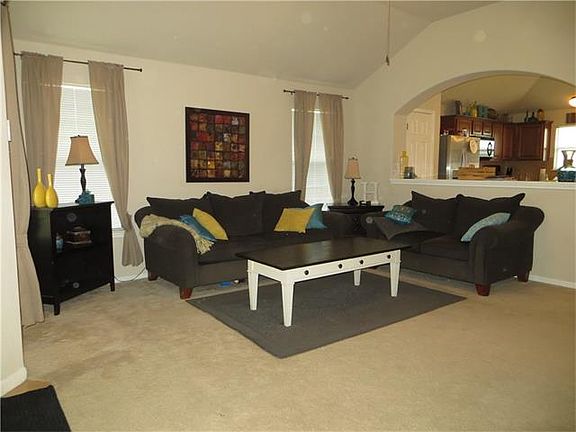 3rd image of 105 Swenson Dr