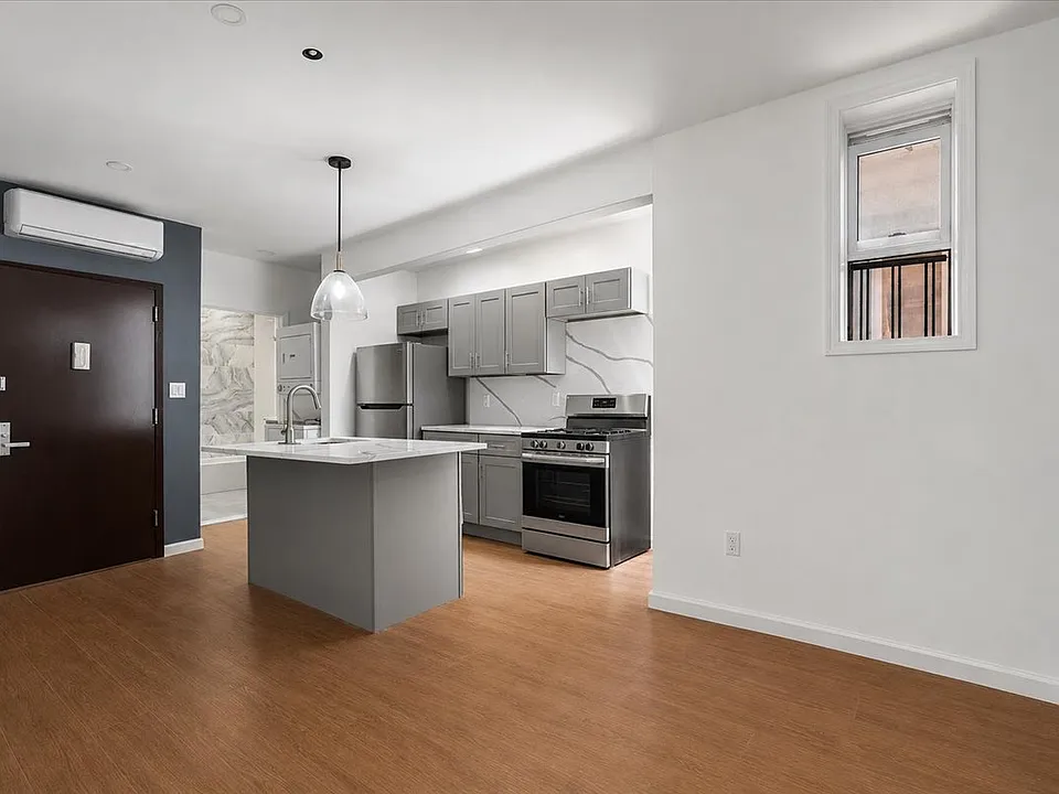 324 Eldert St #3B