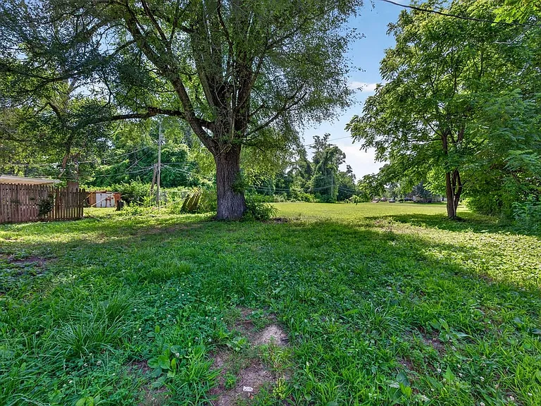 6 Amelia Dr — Photo 26