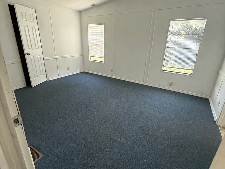 6122 Virgil Ln — Photo 6