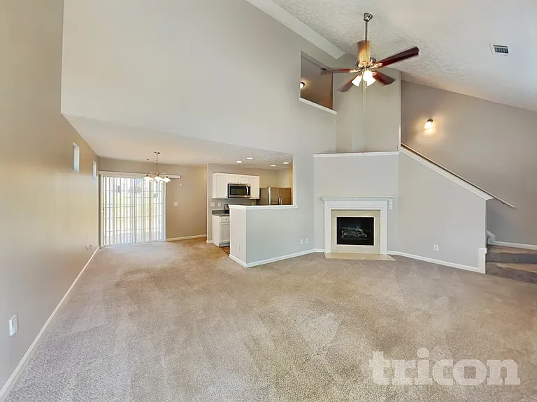 175 Meadowridge Dr — Photo 3