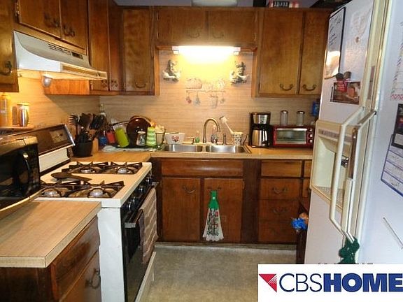 2nd image of 915 Pleasant Dr