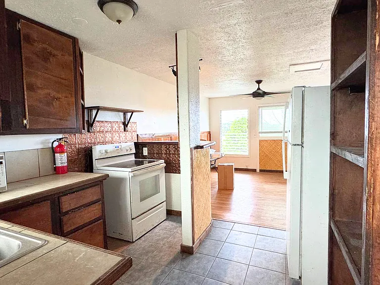 2057 Kinoole St #2 — Photo 1