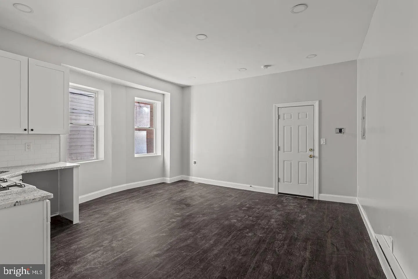 1 bed, 1.0 bath, 465 sqft, $995 — Photo 3