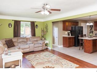 825 Willoway Ave, East Alton, IL