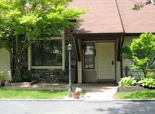 214 Stoneybrook Ct, Langhorne, PA 19047