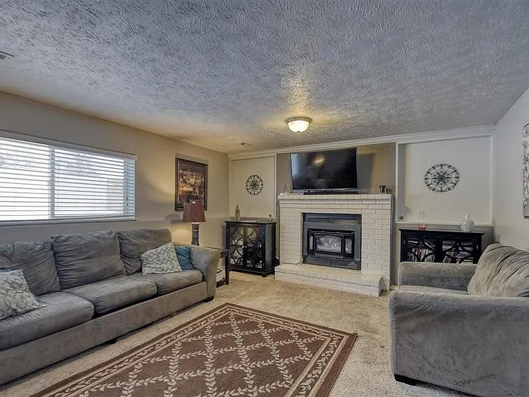 9216 N Londale Dr — Photo 11